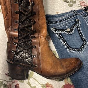 Free birds from buckle brown zipper on the side